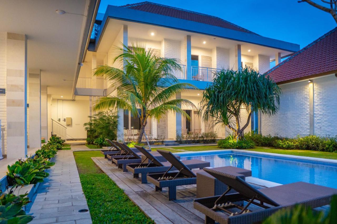 Berawa Dini Guesthouse Canggu  Luaran gambar