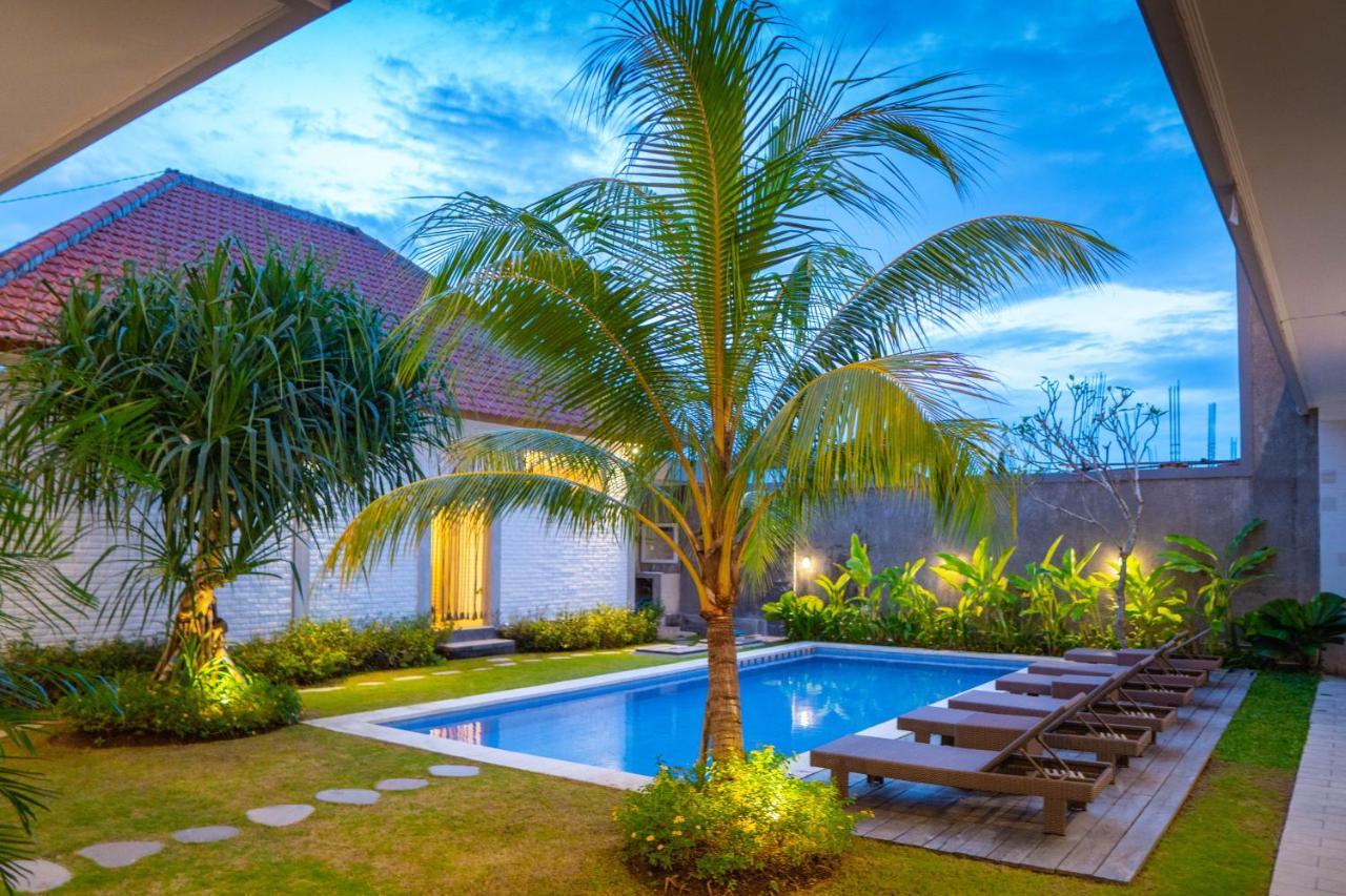 Berawa Dini Guesthouse Canggu  Luaran gambar